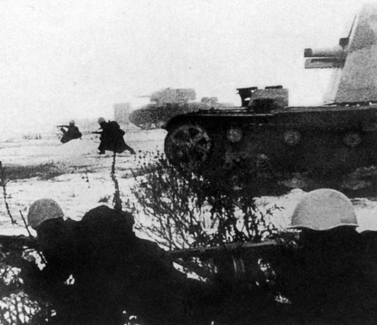 Т-26-6 220-й бригады во время операции Искра