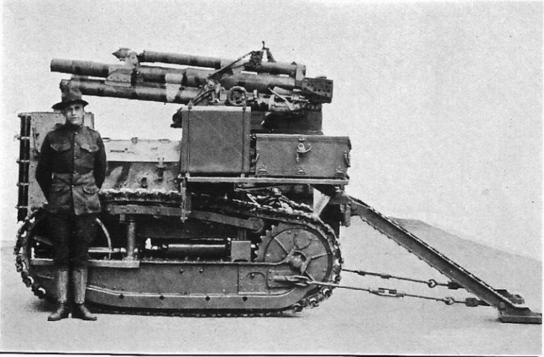 75-мм САУ на базе 2,5-тонного трактора Holt