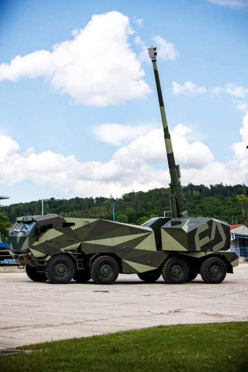 Новая 155 мм колёсная САУ из Чехии. Morana 155 mm-howitzer