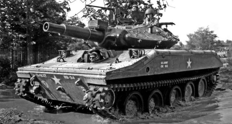 М551 ранних серий. Форт-Нокс, 1967 год. Zaloga S. M551 Sheridan. US Airmobile Tanks 1941-2001. – Oxford, 2009