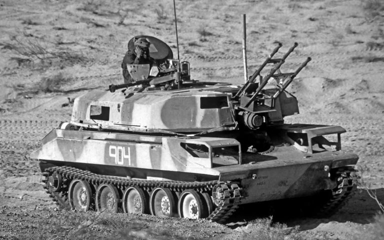 …и ЗСУ-23-4. Zaloga S. M551 Sheridan. US Airmobile Tanks 1941-2001. – Oxford, 2009
