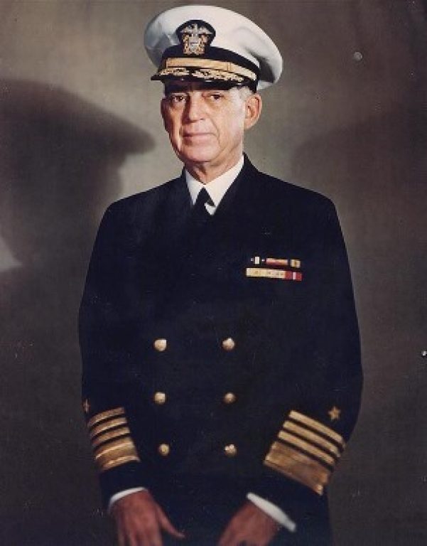   Вице-адмирал Томас Кэссин Кинкейд в 1945 году history.navy.mil