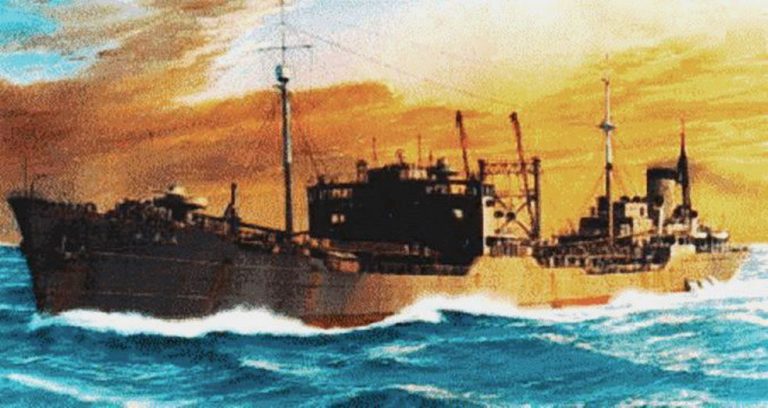   Эскадренный танкер «Ниппон-мару». Однотипный с «Киокуту-мару», строился в 30-х годах на субсидии военно-морского флота для мобилизации в случае войны. Водоизмещение — 10 050 т, скорость — до 20 узлов. Мог брать до 12 687 т сырой нефти. Рисунок Уэда Кихатиро