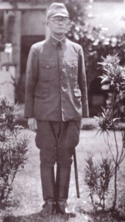   Генерал Хаякутаке в Рабауле, 1942 год Wikimedia Commons