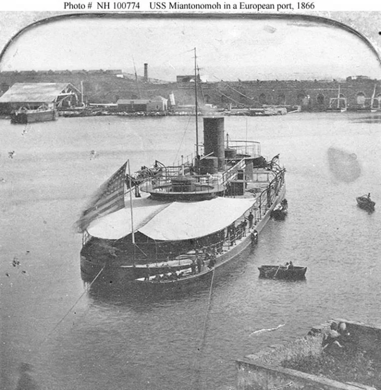       Монитор «Миантономо» в европейском порту, 1866 год. navsource.org
