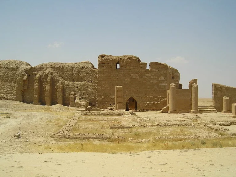  Храм бога Бэла в пальмирской колонии Дура-Европос. В 256 году был разрушен персами после осады города. Из открытых источников.