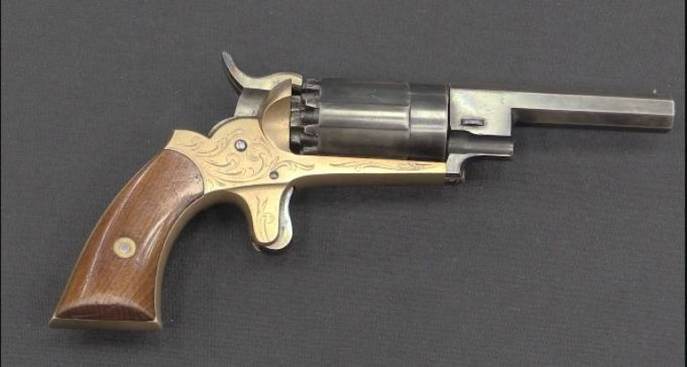       Модель револьвера Уэлча с пятикаморным барабаном и сосковым спуском была выпущена в количестве около 1 000 экземпляров. Фото forgottenweapons.com