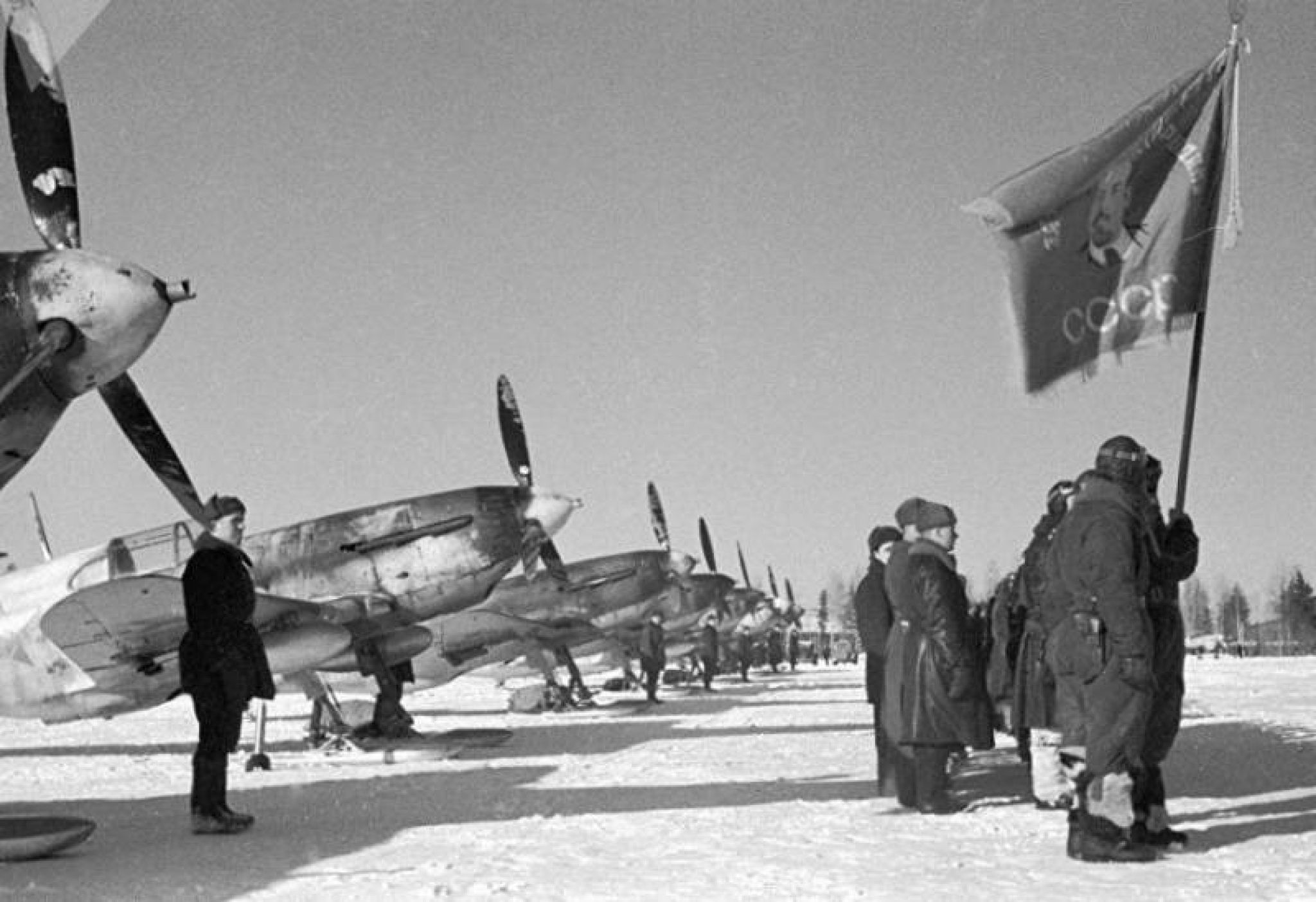 Самолёт ЛАГГ-3. Советский самолет ЛАГГ 3. ЛАГГ-3 на лыжном шасси. Истребитель ЛАГГ. Многим летчикам великой