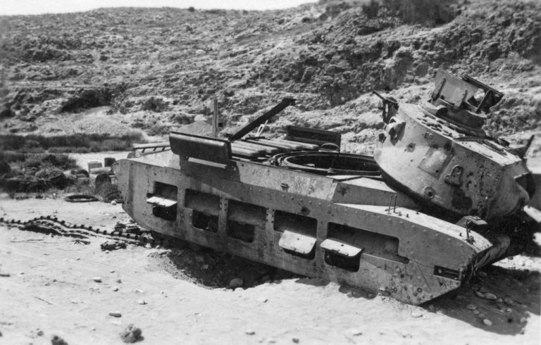 Одна из жертв немецких 88-мм зенитных орудий. Удачное попадание могло снести танку башню