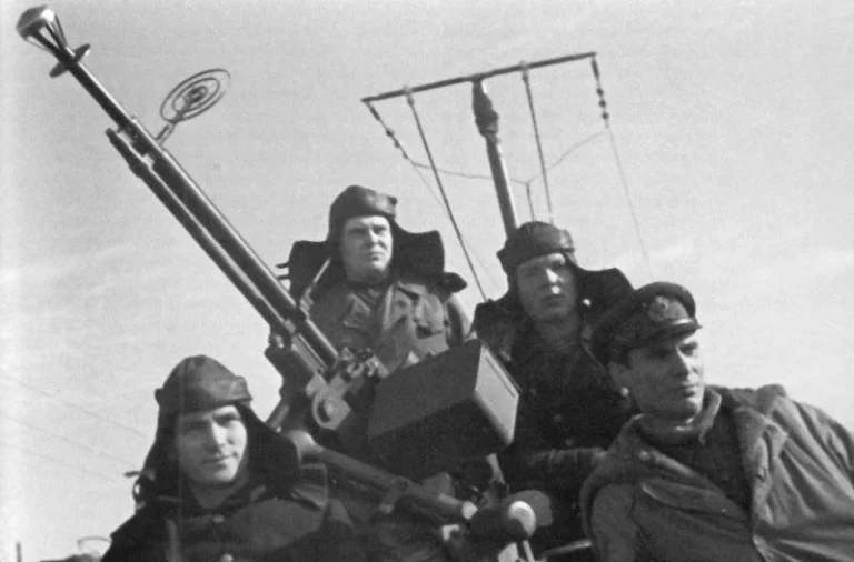 Средства противовоздушной обороны советского флота в годы войны