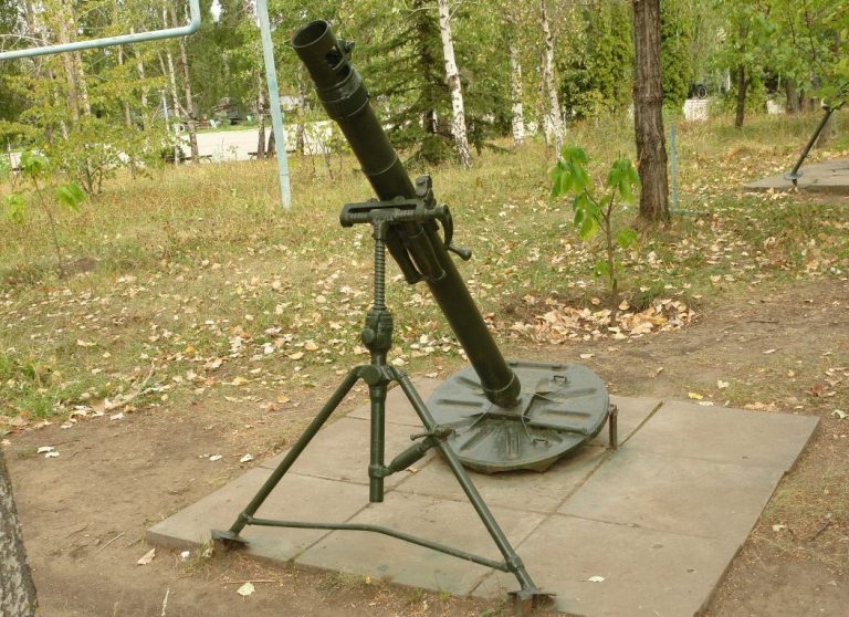 Удлиннённый 82-мм миномёта вариант БМ-37
