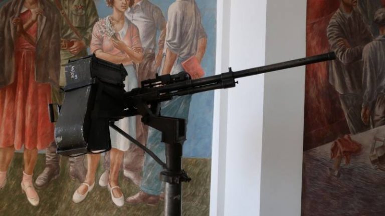  20-мм зенитная установка ШВАК в Военно-историческом музее артиллерии, инженерных войск и войск связи