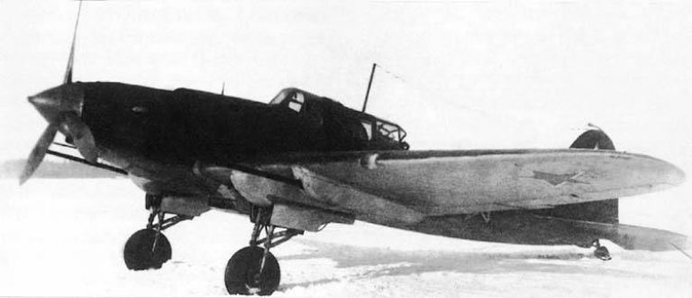  Штурмовик Ил-2, вооруженный 45-мм пушками НС-45