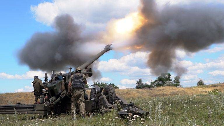 Иностранная гаубица FH-70 в украинской армии. Буксируемые орудия подвергаются особому риску