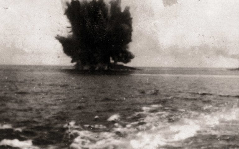 Взрыв линкора «Бархэм». 25 ноября 1941 года