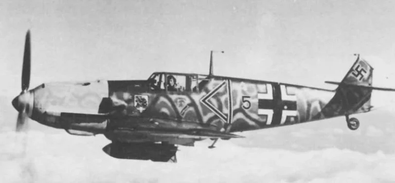  Bf.109E-4 с 250-кг авиабомбой