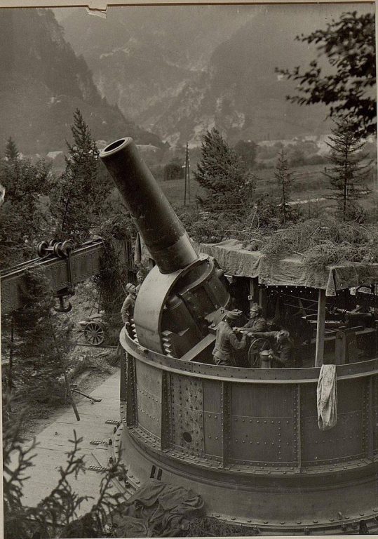  42-см Haubitze M.14 – такая установка в Первую мировую войну могла вести огонь на 360°