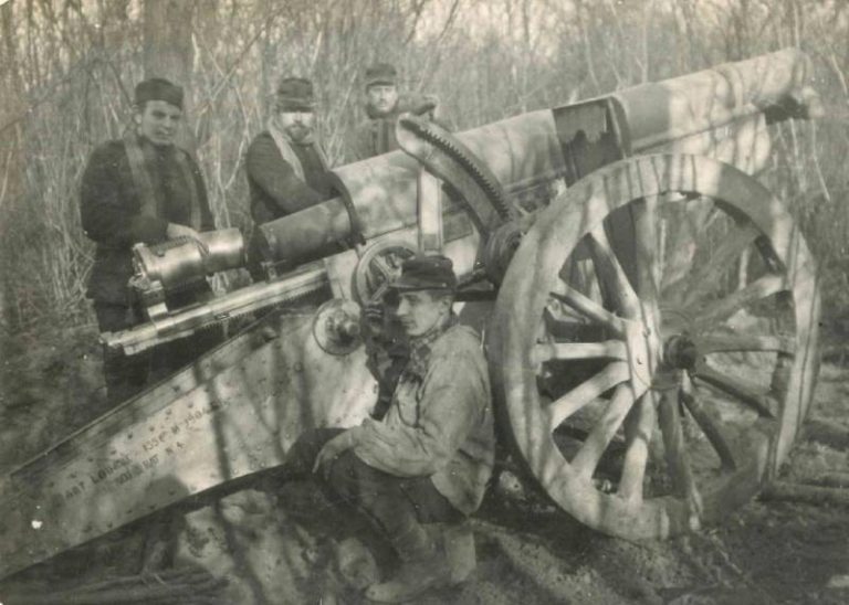  155-мм Mle 1904 Римайло. Хорошо виден полуавтоматический затвор