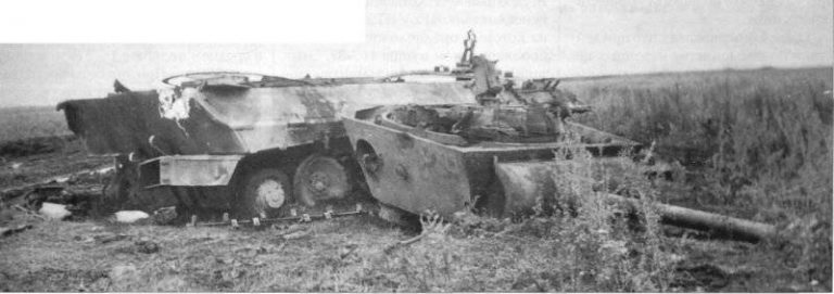  Танк Pz.Kpfw V «Panther» , уничтоженный в результате попадания ПТАБ. Белгородское направление, июль 1943 года