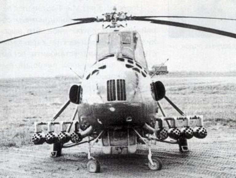    Ми-4 с блоками НАР