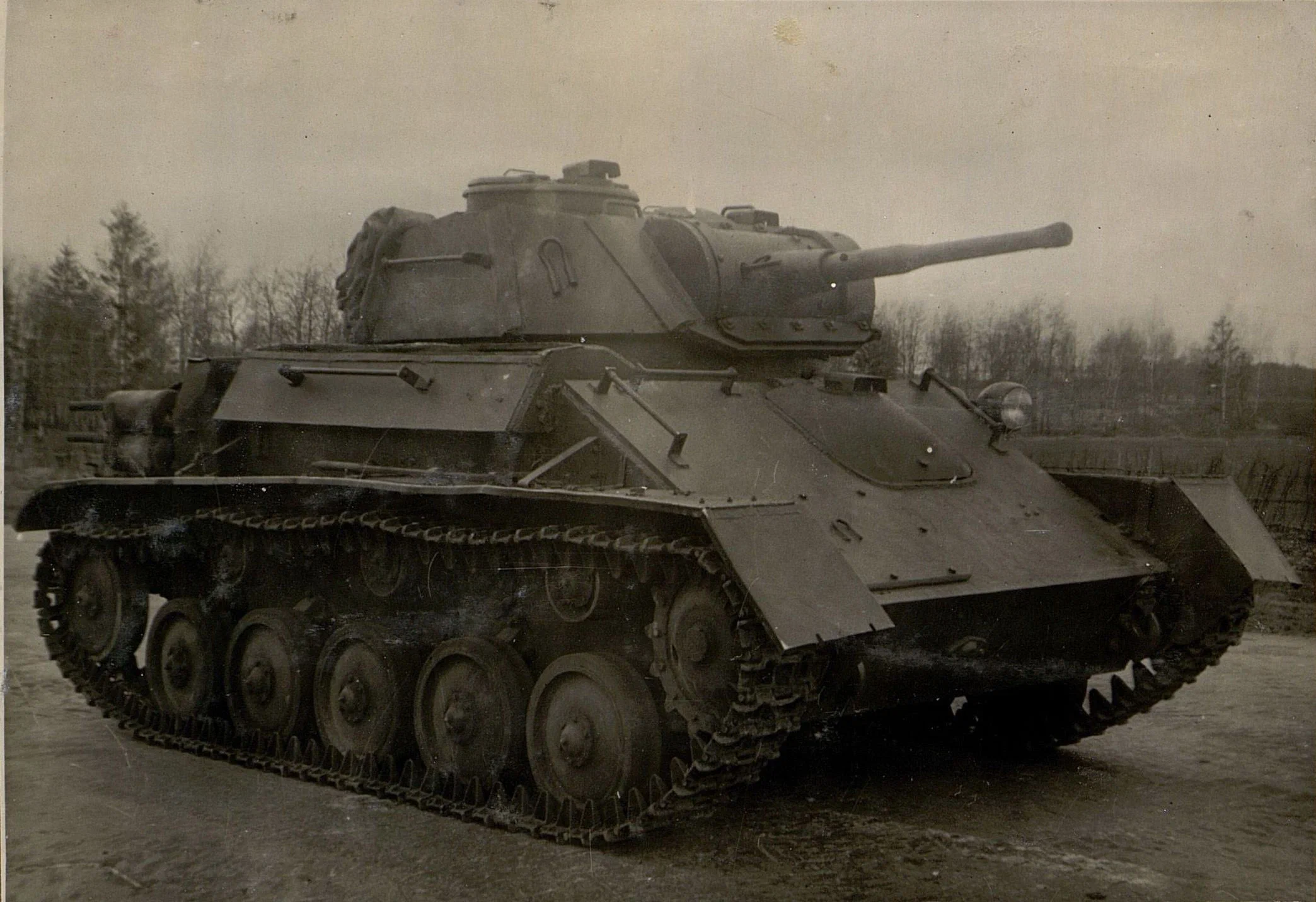 Т 80 легкий танк. Танк т-80 1943. Т-80 1942. Танк т 80 т 70. Т-80 танк СССР.