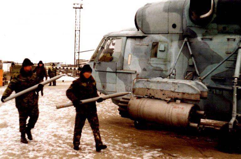  Снаряжение НАР С-8 блоков Б-8В20А на вертолете Ка-29ВПНЦУ