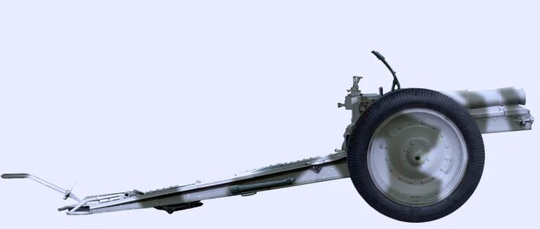 122-мм гаубица образца 1909/37 гг. на металлических колесах