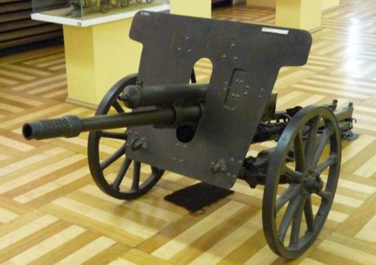 37-мм противотанковая пушка 3.7 cm kanon PUV. vz. 34 в экспозиции Военного музея Праги