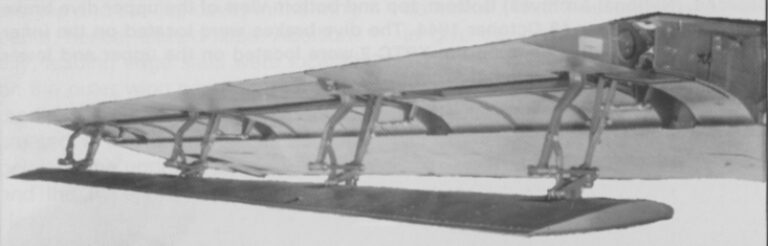 «дуплексный» закрылок опытного ударного самолета Curtiss XBTC-2 с крылом Model B