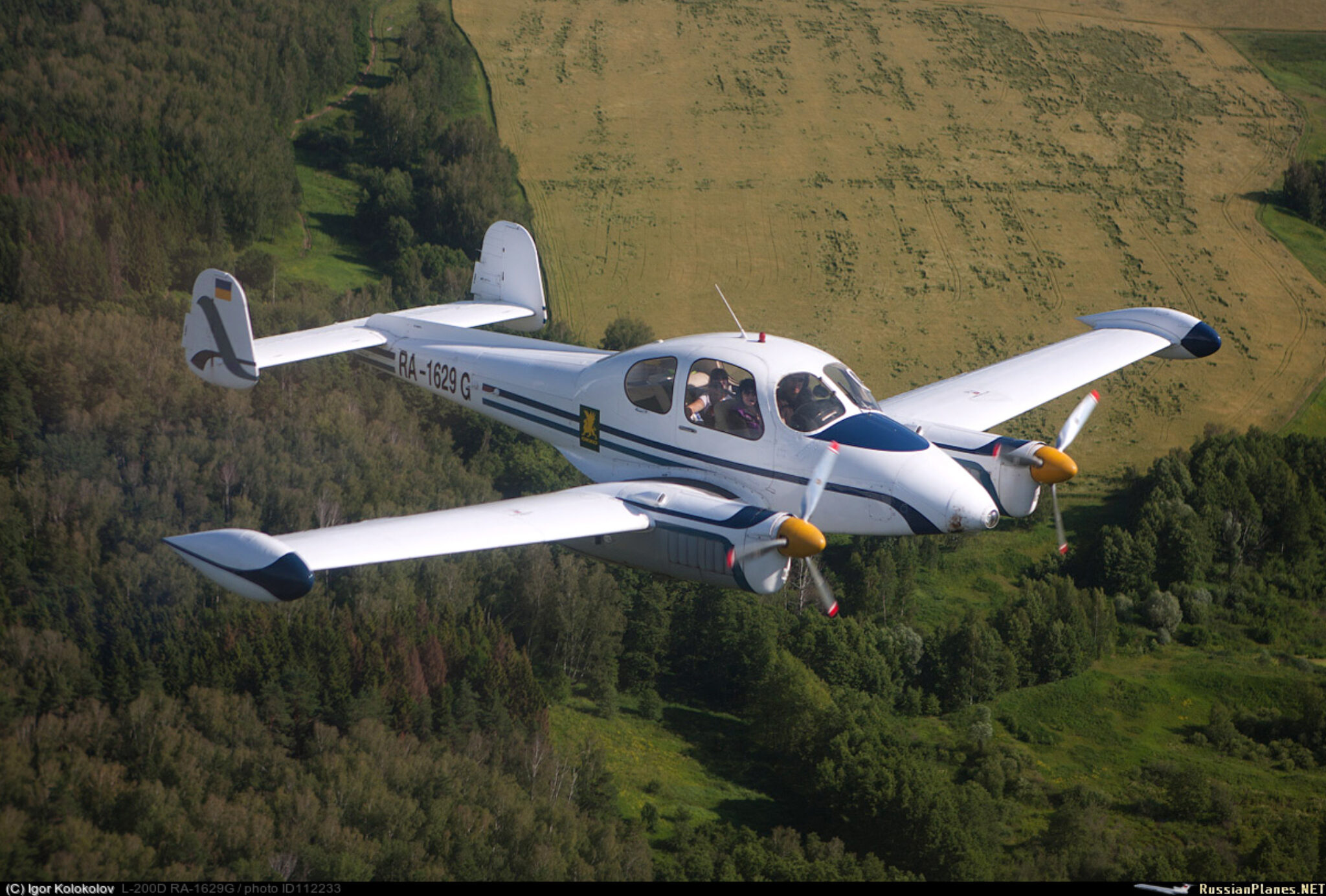 Самолет мала. Let l-200 Morava. Самолет Let l-200 Morava. Л-200 Морава. Самолёт Morava l 200 d.