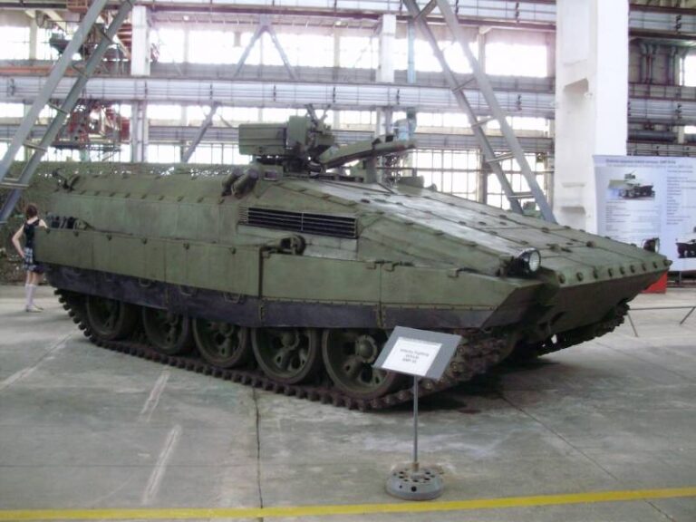 Тяжелая бронемашина БМП-55 обр. 2009 г. Фото Wikimedia Commons