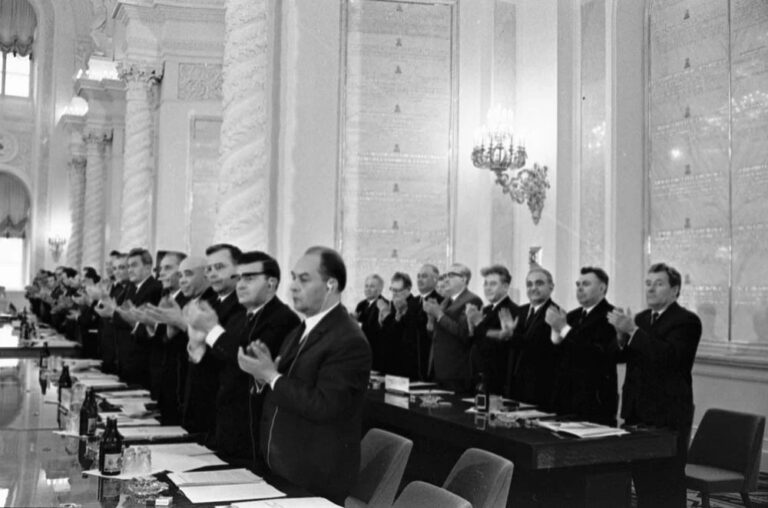 Президиум ЦК КПСС, избранный XXII съездом. На переднем плане — Александр Шелепин