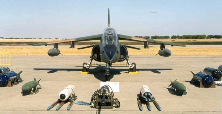 Ранний вариант вооружения Alpha Jet А