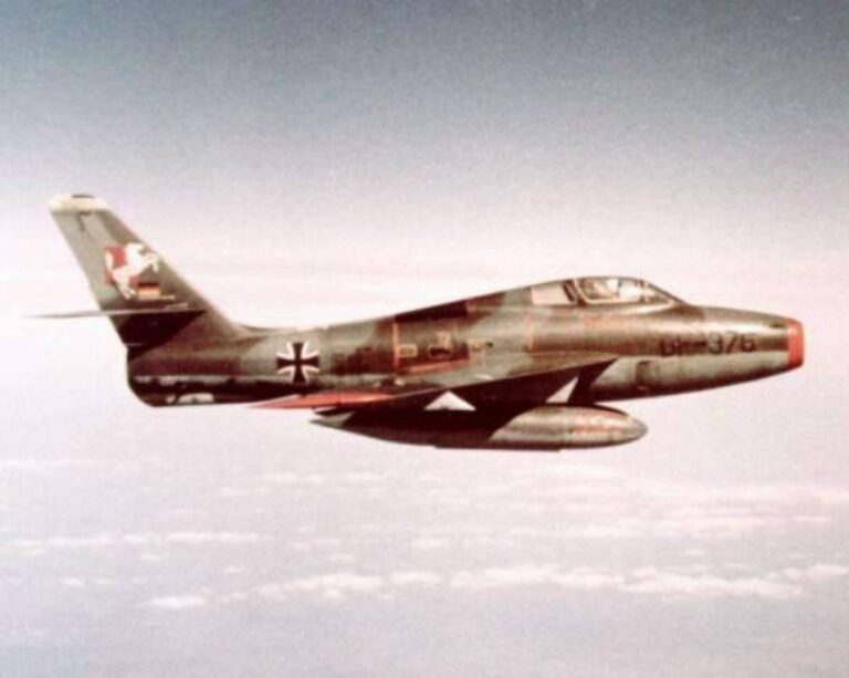 Послевоенная замена легендарного Тандерболта. Republic F-84 "Тандерджет"/"Тандерстрик"/"Тандерфлэш"