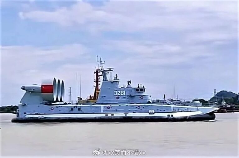 Последний из известных кораблей "Тип 728" - "3261", июль 2023 г. Фото Navalnews.com