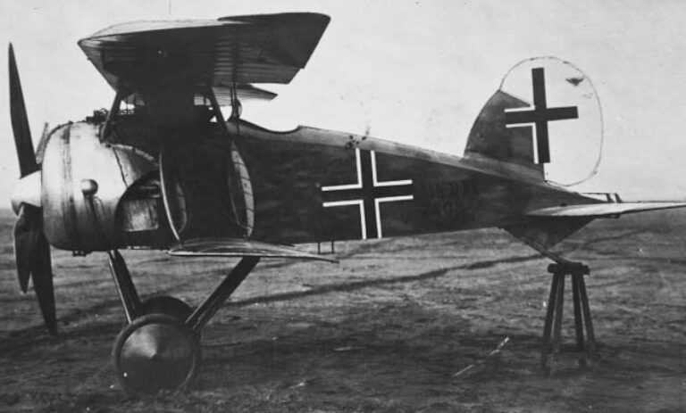 первый прототип опытного истребителя Albatros D.XI