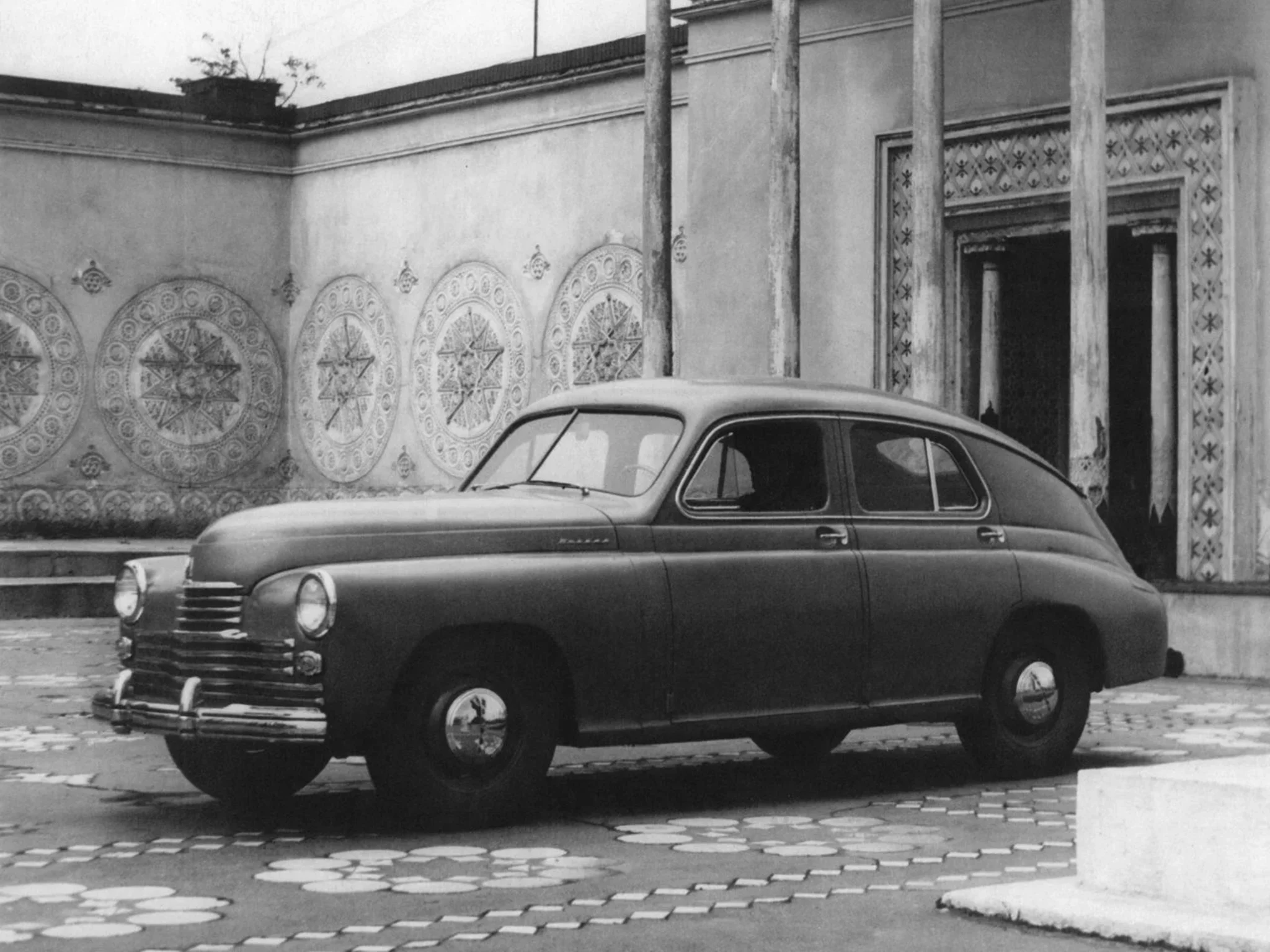 Первые советские машины. Автомобиль ГАЗ м20 победа. ГАЗ м20 победа 1946. ГАЗ-М-20 «победа».