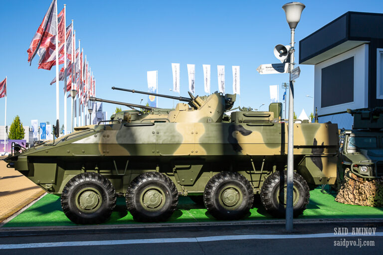 Бюджетный «Бумеранг» для Российской армии. БТР-82АУ. Россия