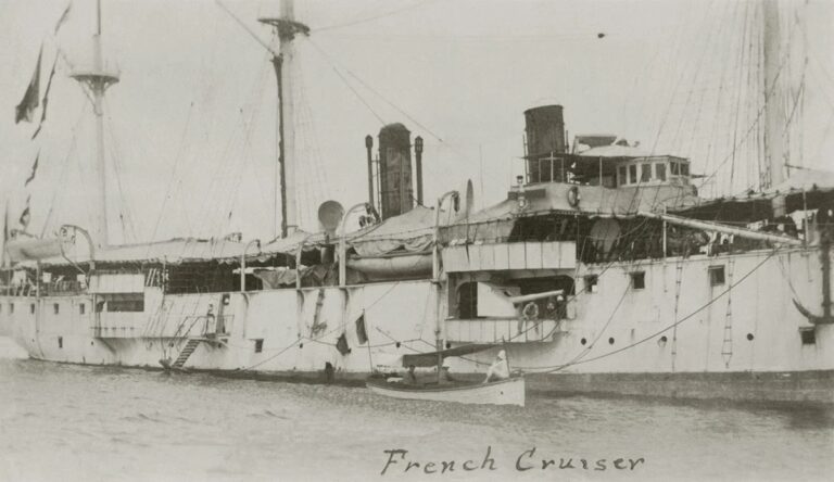 Крейсер KERSAINT в Akaroa, New Zealand, 1911 год