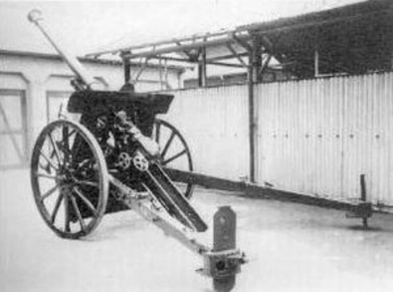 Полевая пушка французской фирмы «Шнейдер», модель 1928 года. Во Франции она не пришлась ко двору, но отлично воевала в японской армии.