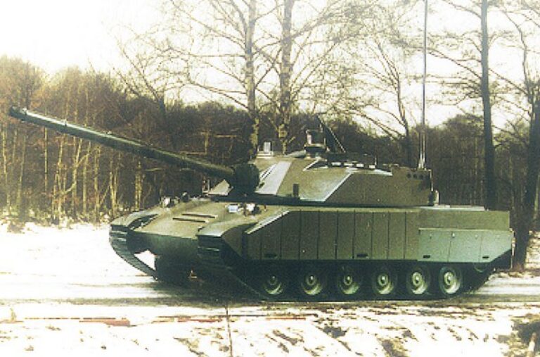 Модель перспективного танка Goryl