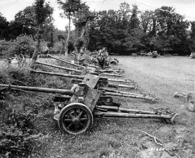 Противотанковые орудия, захваченные союзниками в Нормандии