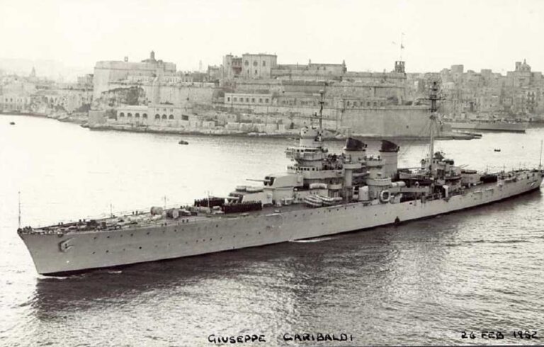 Итальянский легкий крейсер «Джузеппе Гарибальди» с броневой защитой