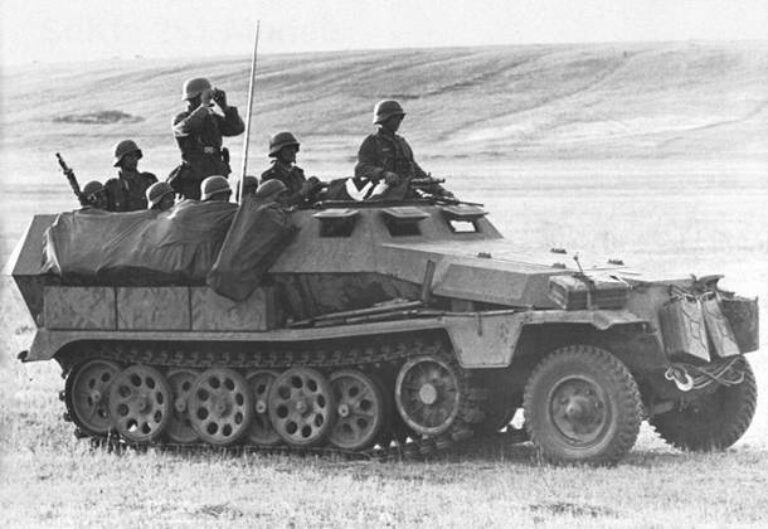 Бронетранспортёр Sd. Kfz. 251/1 Ausf. C