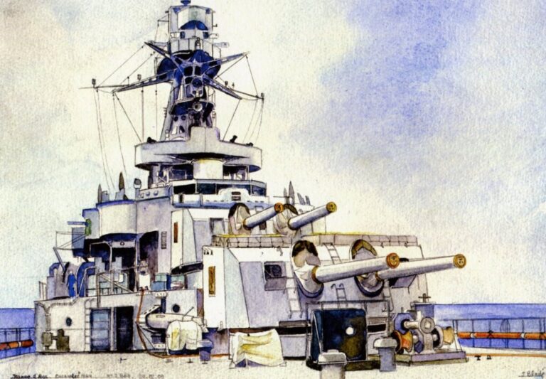 Легкий крейсер «Жанна Д`Арк» также получила 155-мм орудия ГК (рисунок)