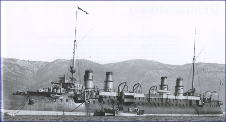 Бронепалубный крейсер 1 класса «Гишен» со скорость 23,5 узла уже мало подходил для морских операций Первой мировой