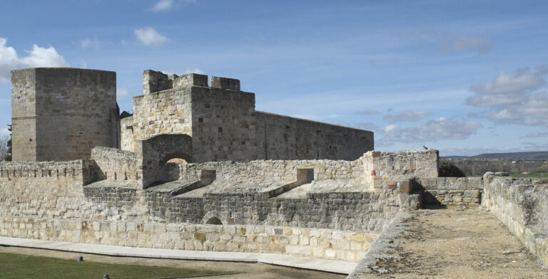Крепость Саморы