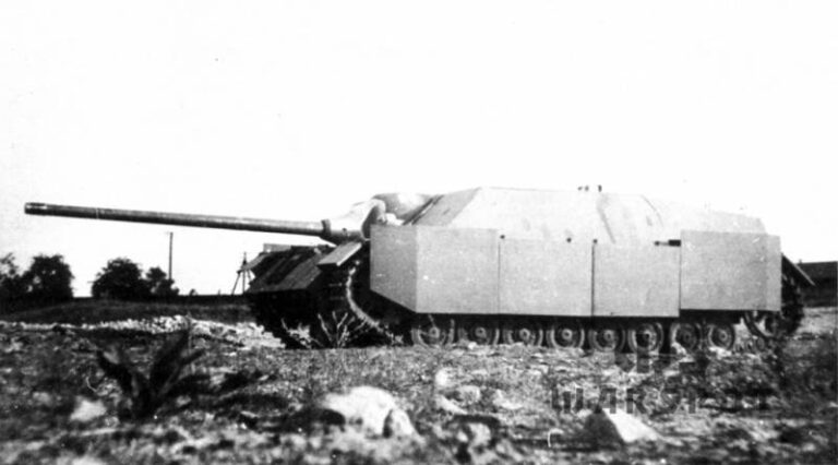 Одна из первых серийных САУ Jagd.Pz.IV IV/70 (V)