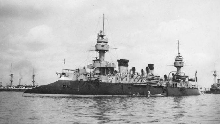 Французский "Дюпюи-де-Лом" - основная угроза для британских крейсеров?