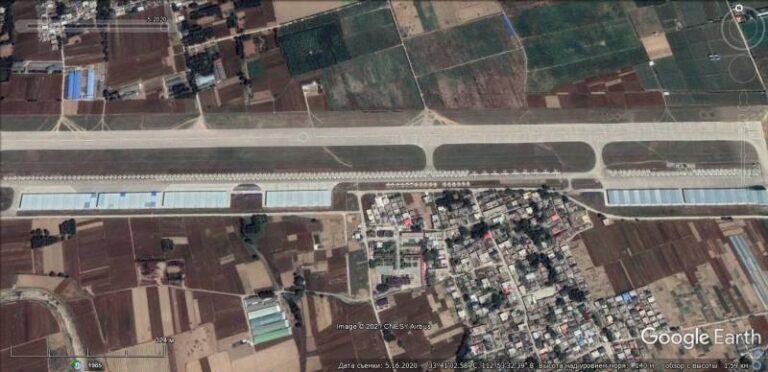 Спутниковый снимок Google Earth: авиабаза Лушань